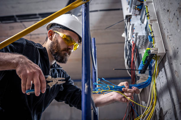 Best Emergency Electrical Repair  in Hickory Hls, IL